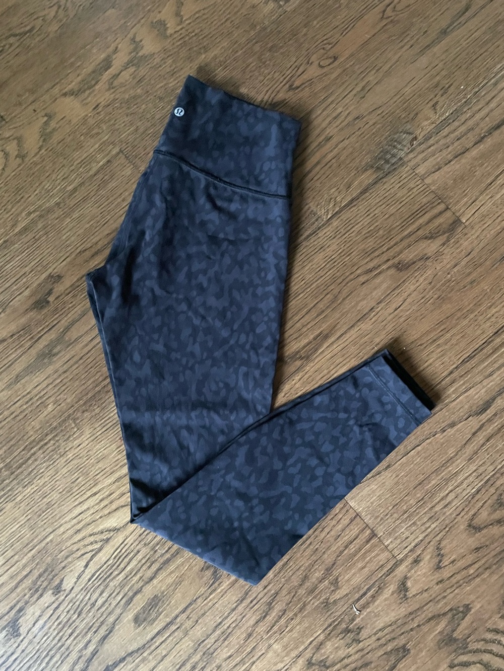 lululemon Black Tonal Leopard High-Rise Leggings - Size 8